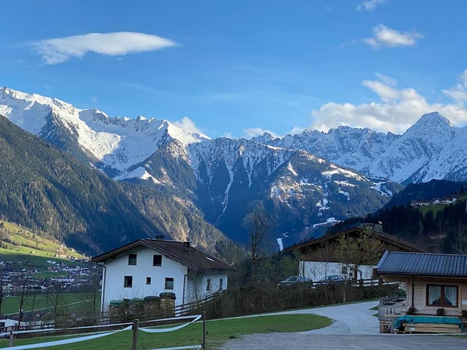 Ferienhaus Zillertal Panorama Blick Balkon Sauna Zellberg Exteriör bild
