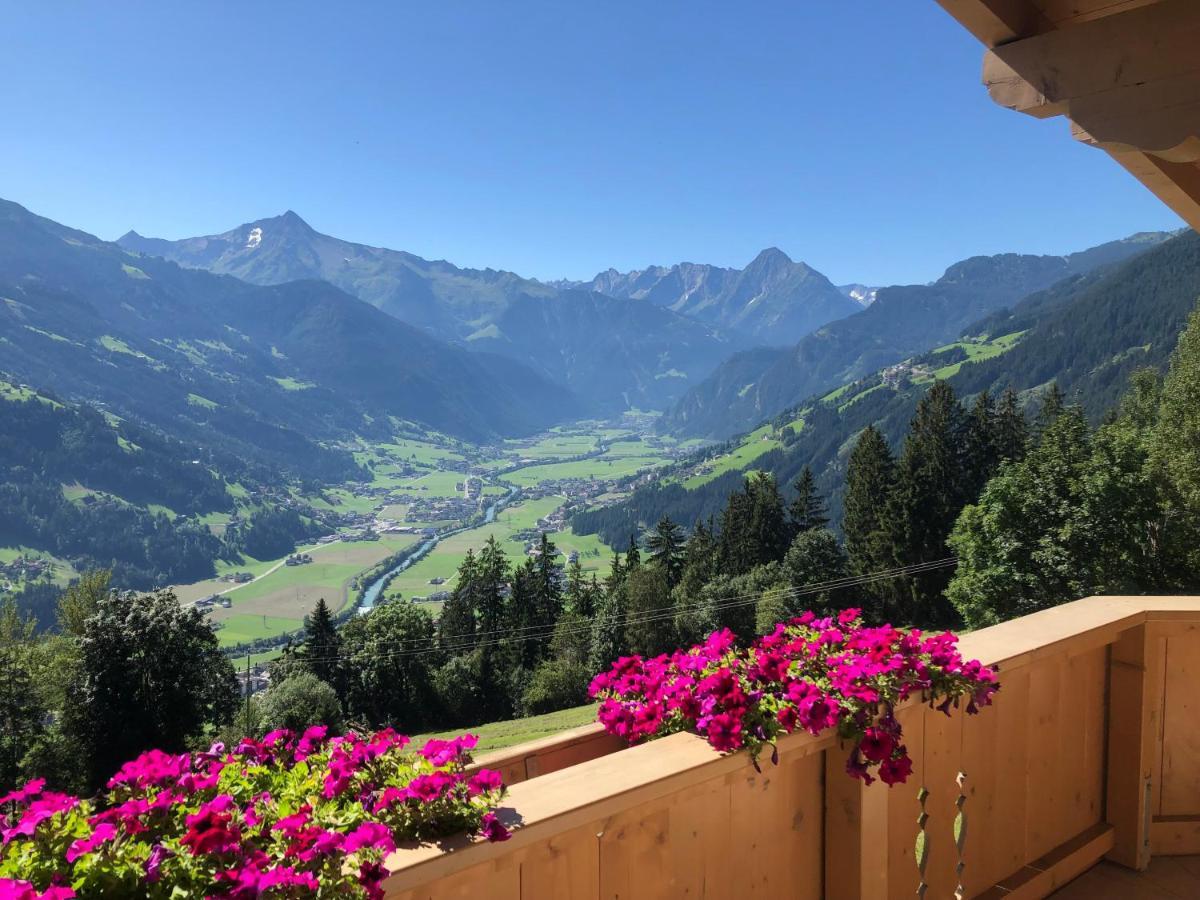 Ferienhaus Zillertal Panorama Blick Balkon Sauna Zellberg Exteriör bild