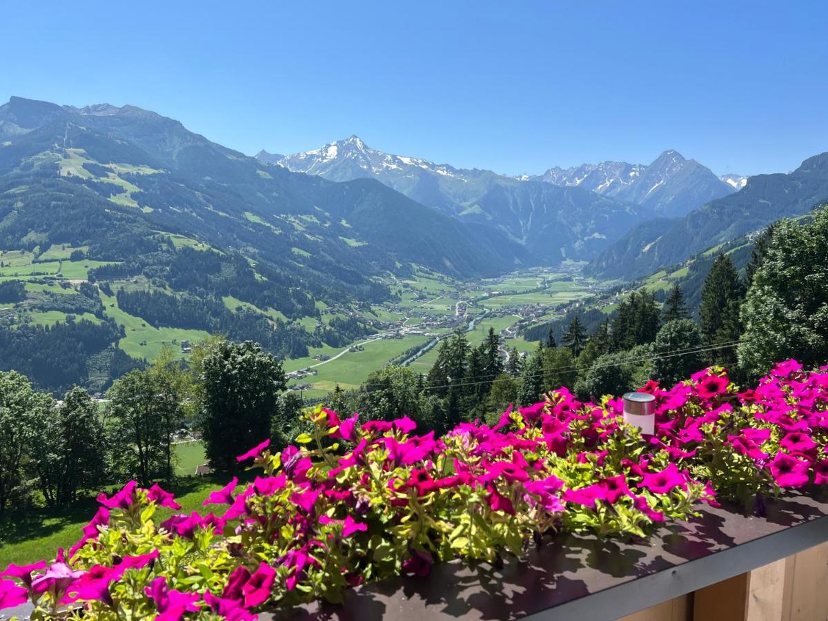 Ferienhaus Zillertal Panorama Blick Balkon Sauna Zellberg Exteriör bild